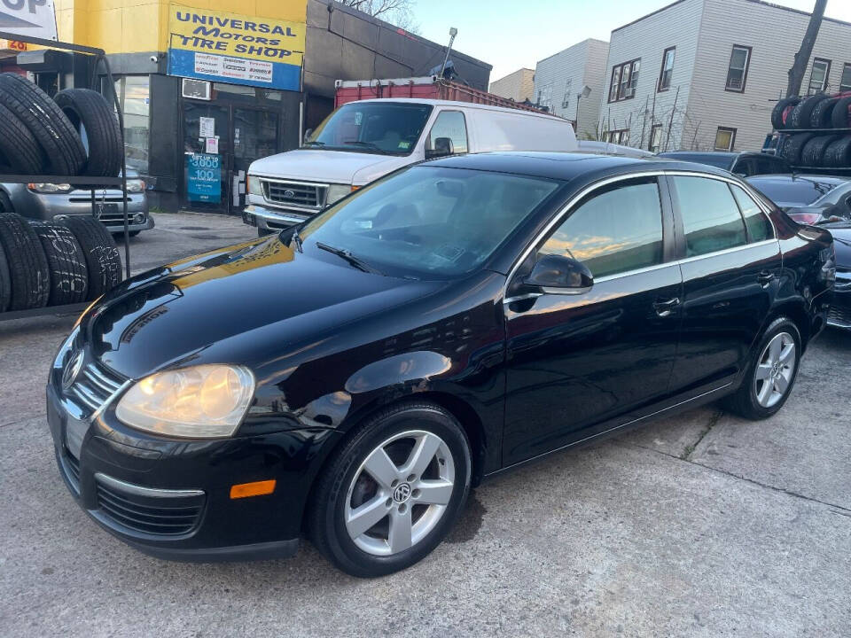 2009 Volkswagen Jetta for sale at Universal Motors Dba Speed Wash And Tires in Paterson, NJ