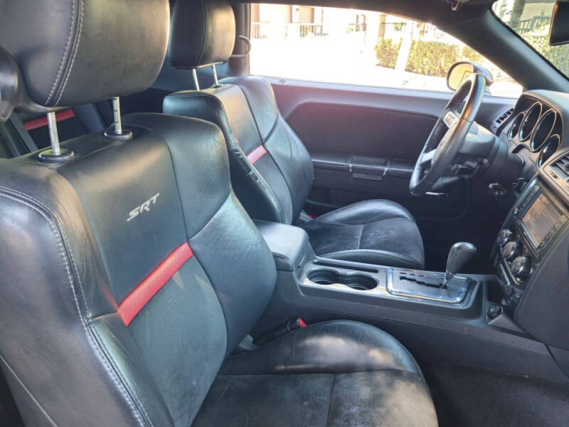 2009 Dodge Challenger SRT8