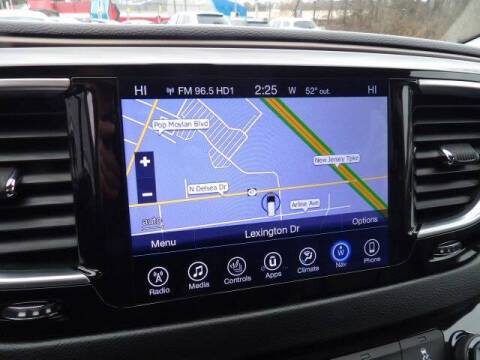 2017 Chrysler Pacifica Touring-L Plus