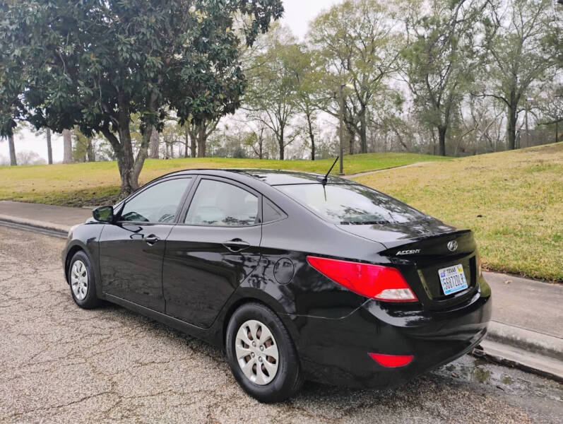 2016 Hyundai Accent SE