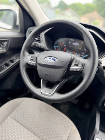 2021 Ford Escape SE