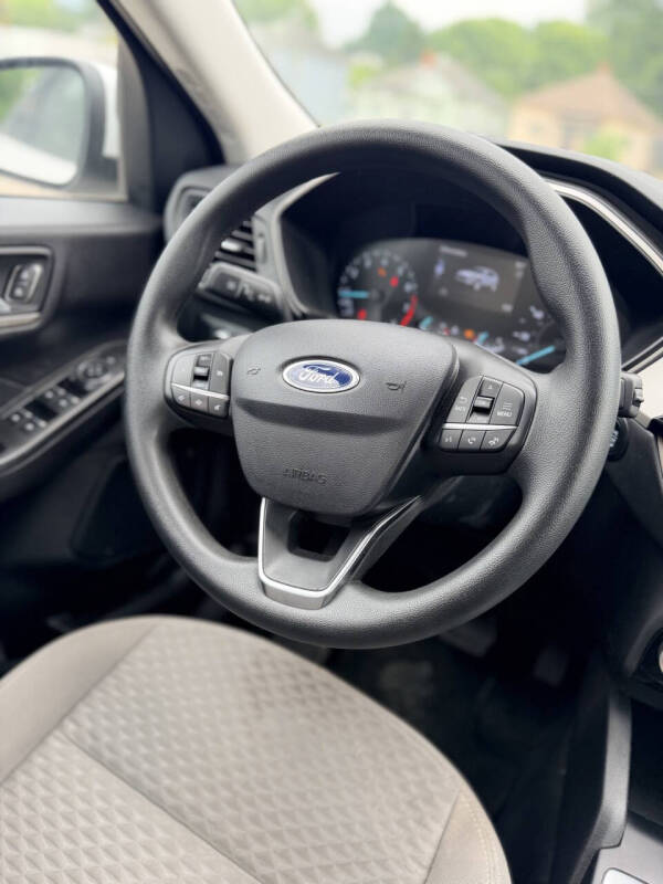 2021 Ford Escape SE