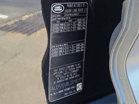 2020 Land Rover Defender 110 SE