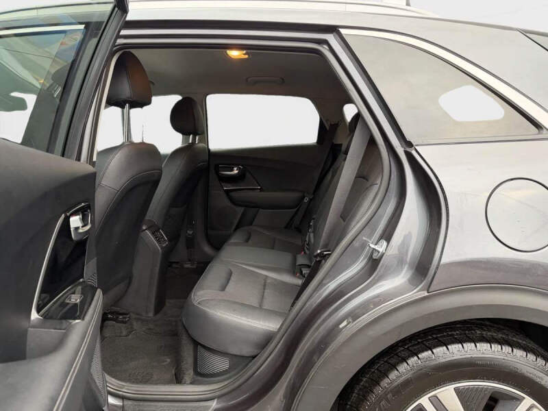 2020 Kia Niro Plug-In Hybrid EX