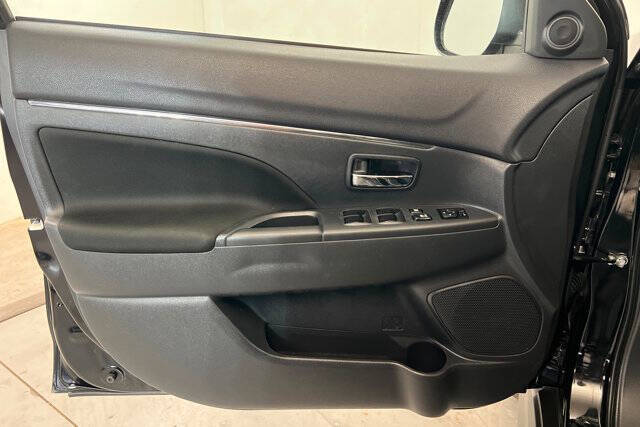 2025 Mitsubishi Outlander Sport ES