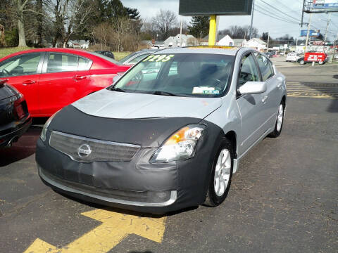2009 Nissan Altima for sale at GREG'S EAGLE AUTO SALES in Massillon OH