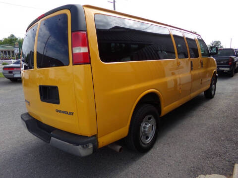 2005 Chevrolet Express 3500 LS