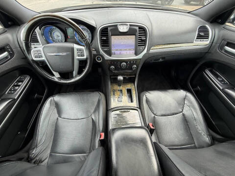 2011 Chrysler 300 C