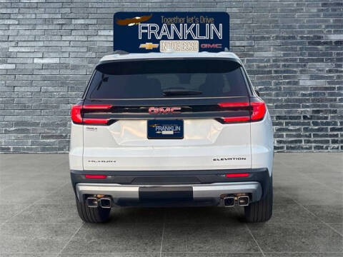 2025 GMC Acadia Elevation