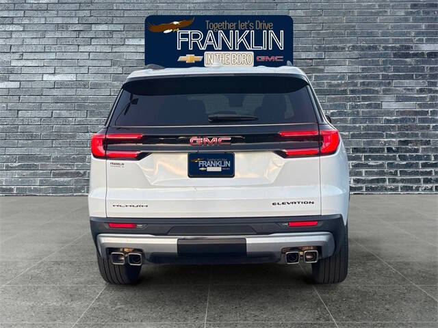 2025 GMC Acadia Elevation