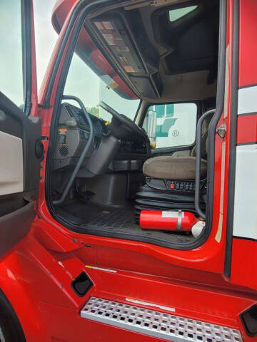 2017 Volvo VNL 780