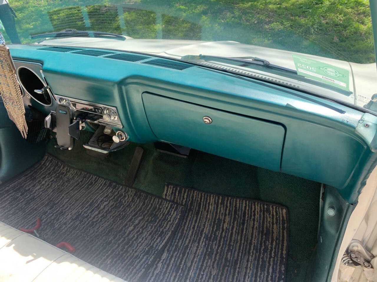 1965 Chevrolet Corvair 500 17