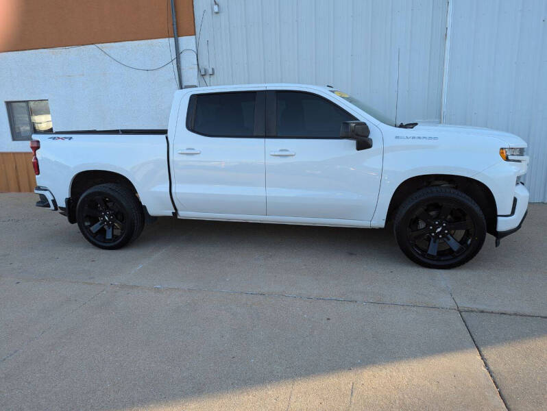 2019 Chevrolet Silverado 1500 for sale at Parkway Motors in Osage Beach MO