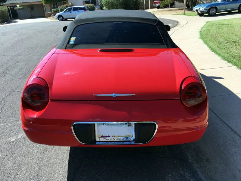 2004 Ford Thunderbird Deluxe photo 4