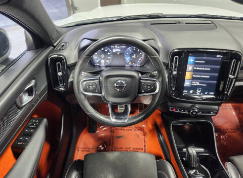 2021 Volvo XC40 T5 R-Design