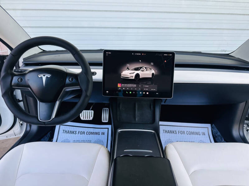 2023 Tesla Model 3 Performance