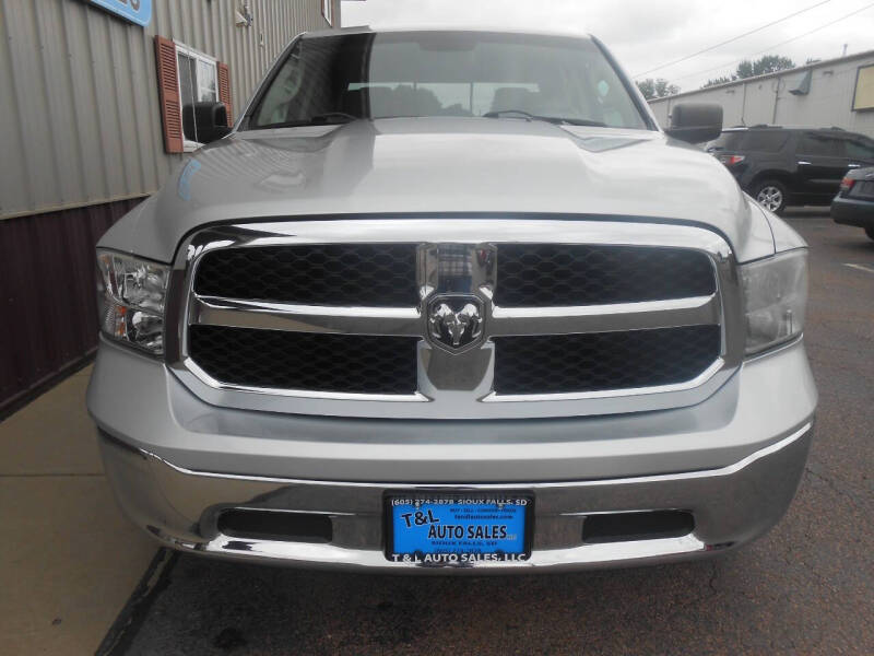 2016 RAM 1500 SLT