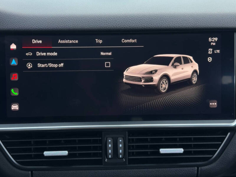 2023 Porsche Cayenne Platinum Edition