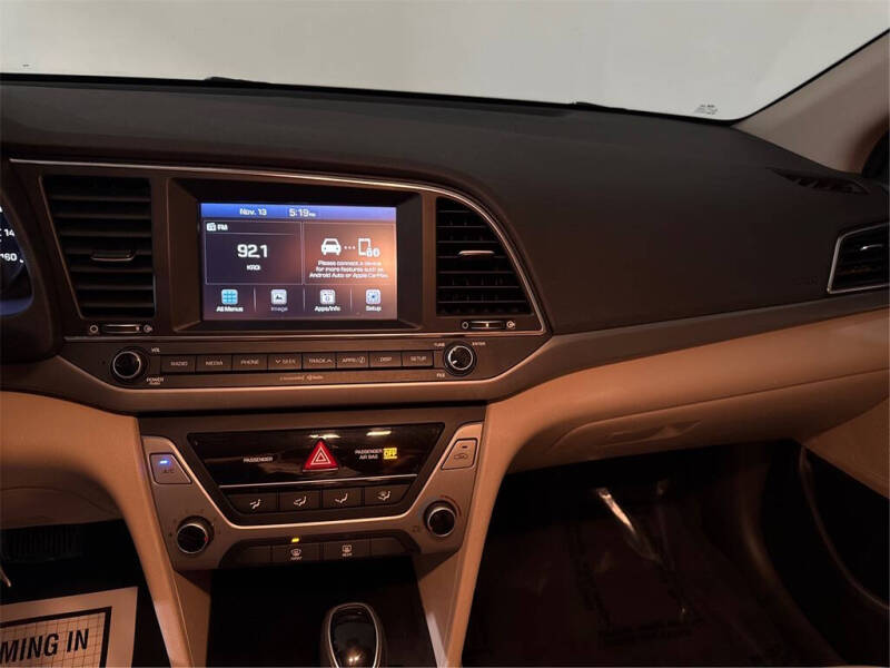 2018 Hyundai Elantra