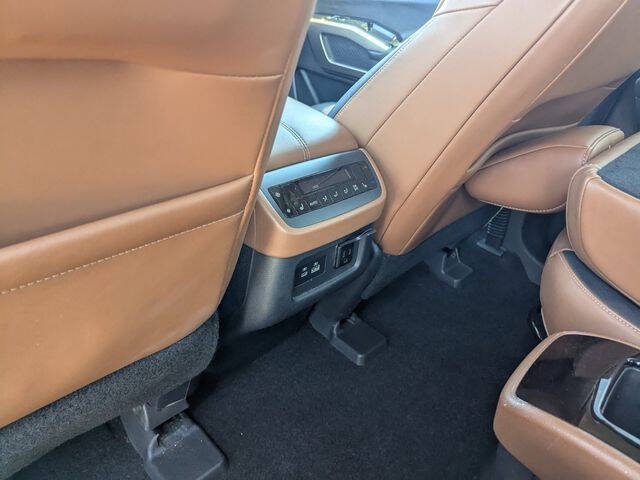 2022 Nissan Pathfinder Platinum