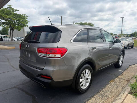 2017 Kia Sorento LX