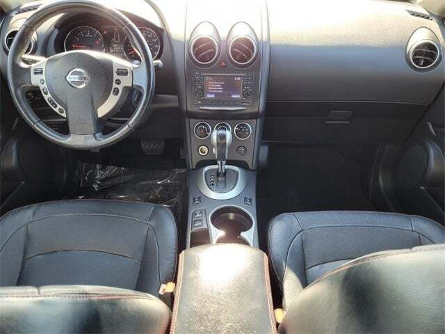 2013 Nissan Rogue SV w/SL Package