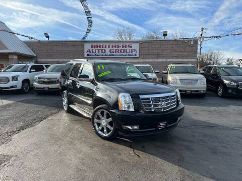 2011 Cadillac Escalade for sale at Brothers Auto Group - Brothers Auto Outlet in Youngstown OH