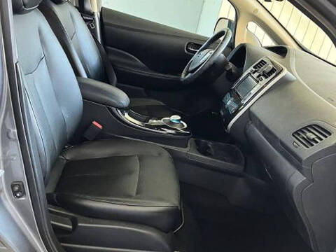2016 Nissan LEAF