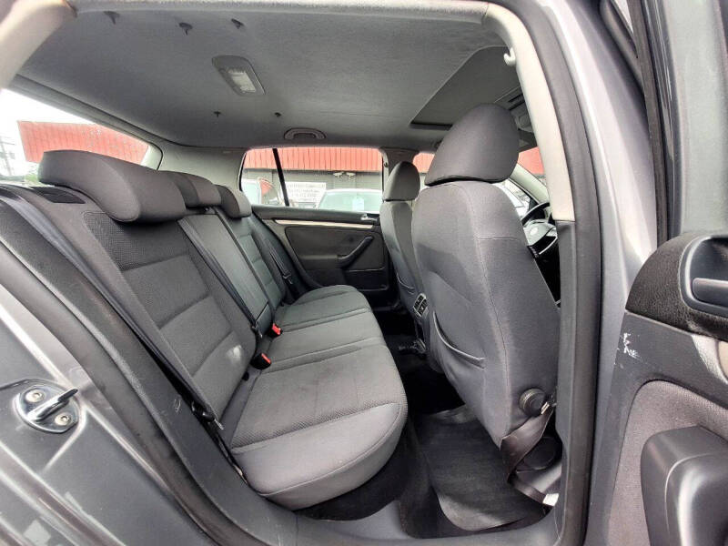2009 Volkswagen Rabbit S PZEV
