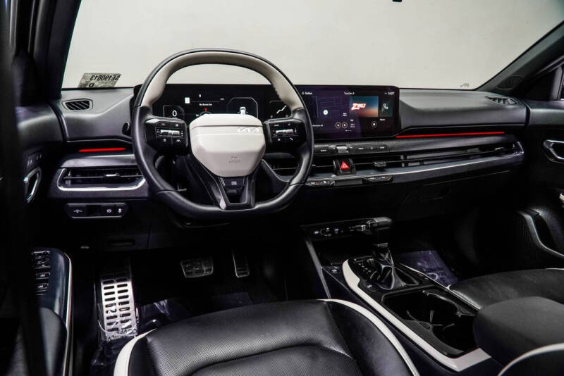 2025 Kia K4 GT-Line Turbo