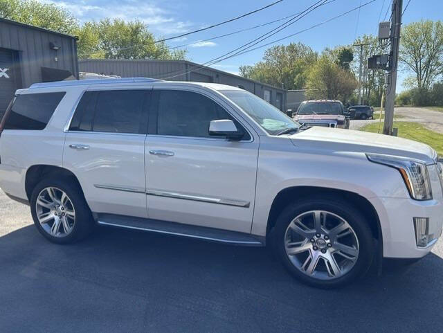 2015 Cadillac Escalade Luxury