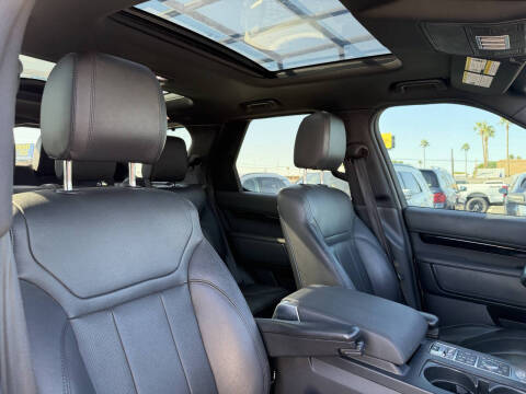 2017 Land Rover Discovery SE