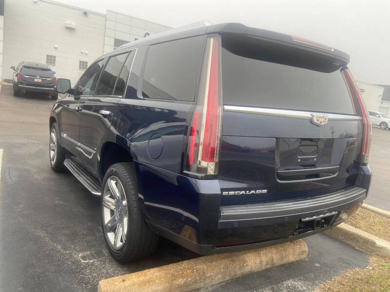 2017 Cadillac Escalade Luxury