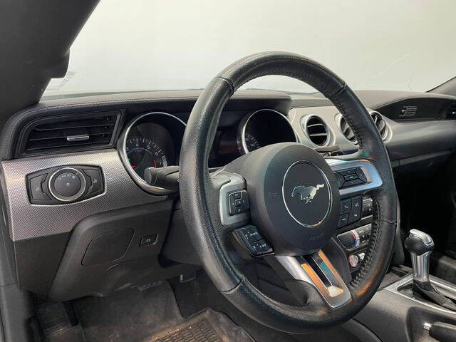 2020 Ford Mustang EcoBoost