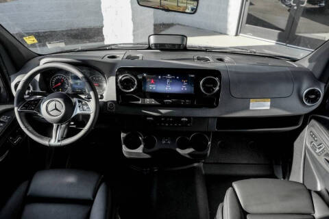 2025 Mercedes-Benz Sprinter