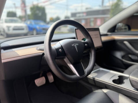 2023 Tesla Model 3 Performance