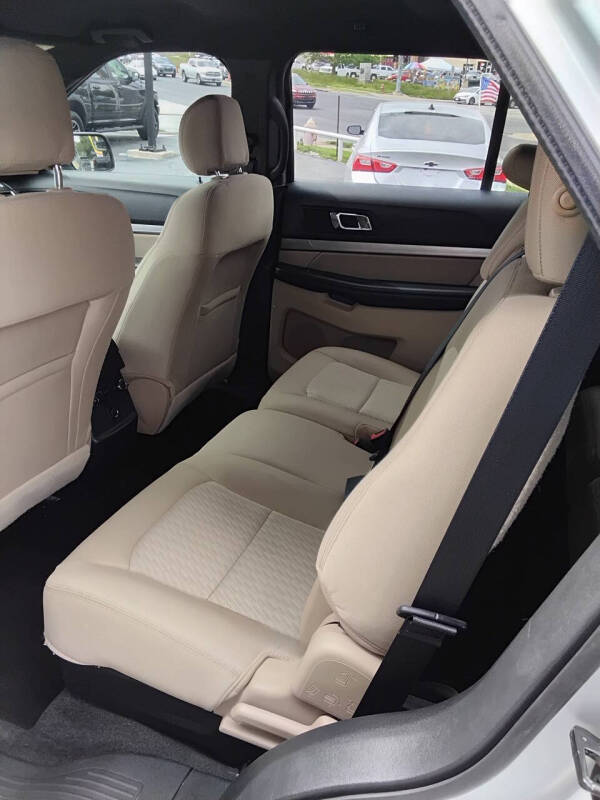 2017 Ford Explorer