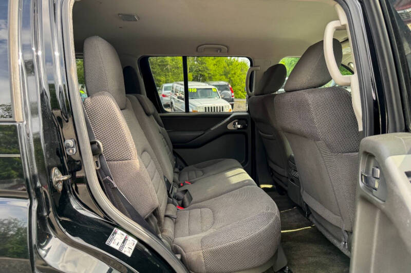 2012 Nissan Pathfinder SV