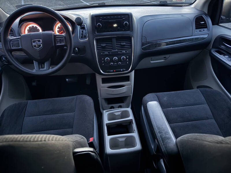 2014 Dodge Grand Caravan SE
