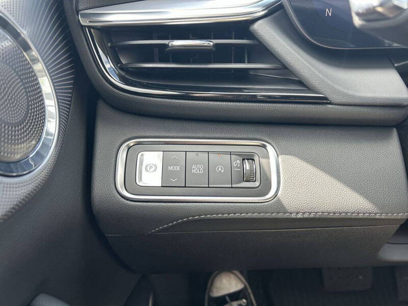 2025 Buick Enclave Avenir