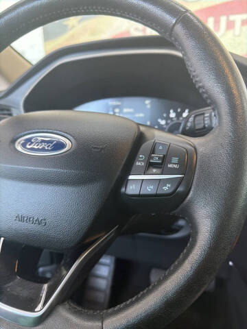 2020 Ford Escape SEL