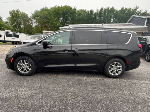 2022 Chrysler Pacifica Touring