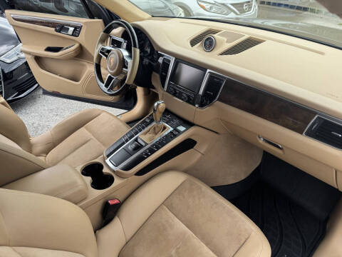 2015 Porsche Macan S