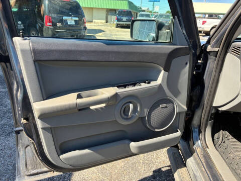 2007 Jeep Commander Sport