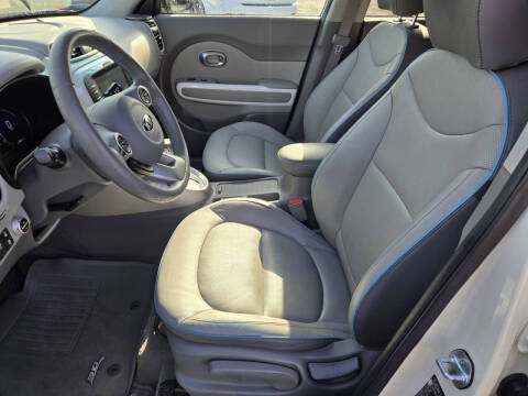 2017 Kia Soul EV +