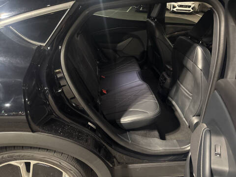 2022 Ford Mustang Mach-E Select