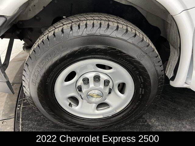2022 Chevrolet Express 2500