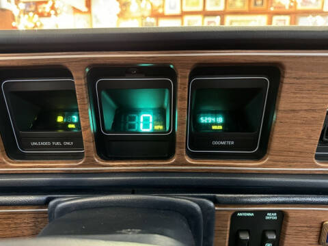 1988 Lincoln Mark VII Bill Blass