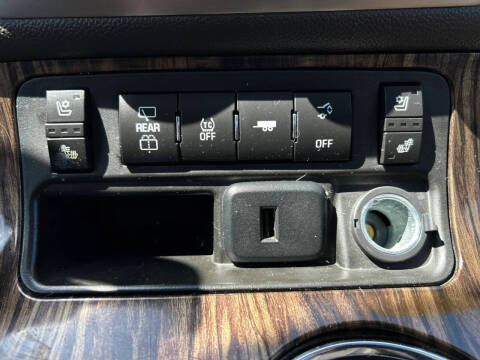 2016 GMC Acadia Denali