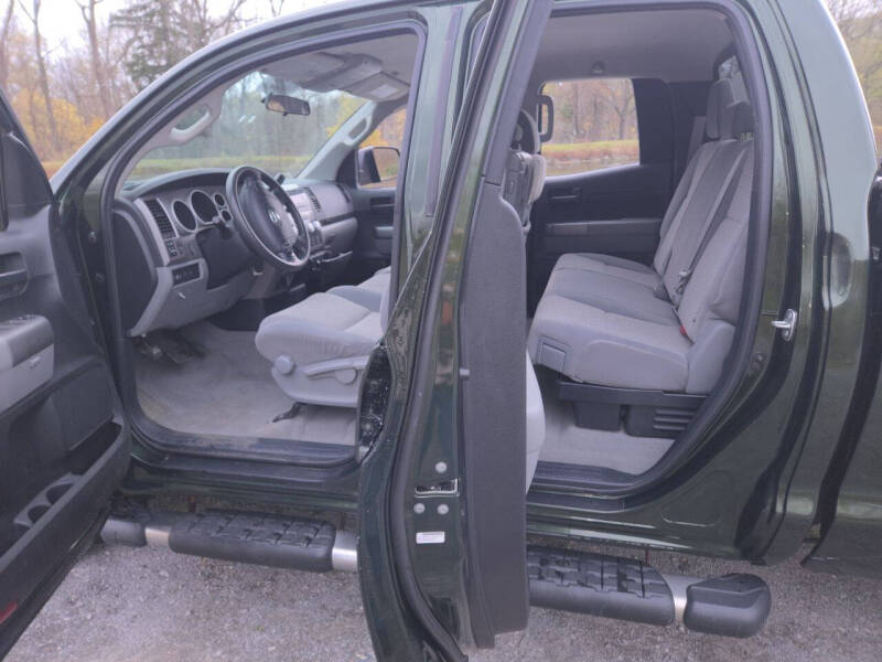 2011 Toyota Tundra Tundra Grade photo 26